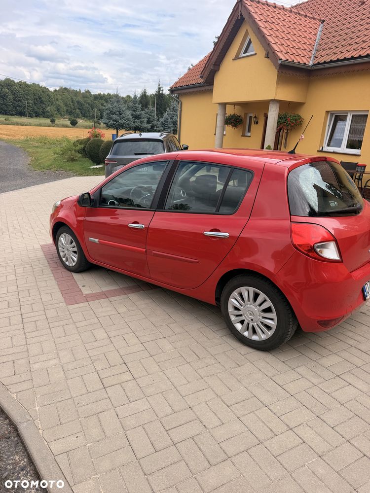Renault Clio - 2