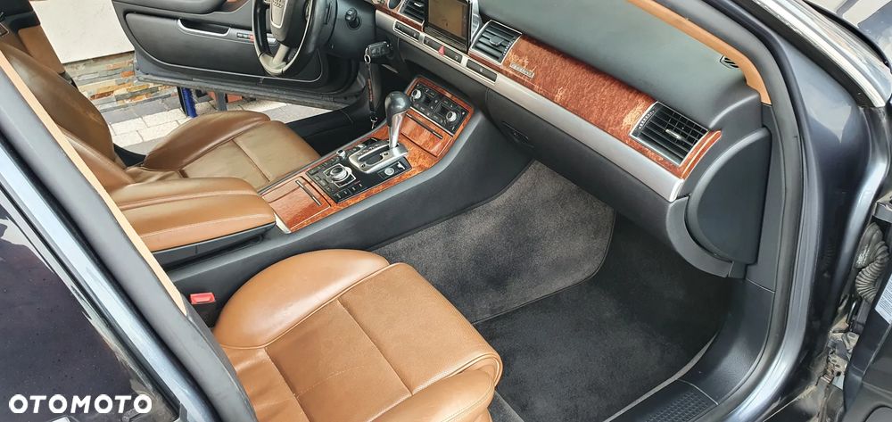 Audi A8 - 25