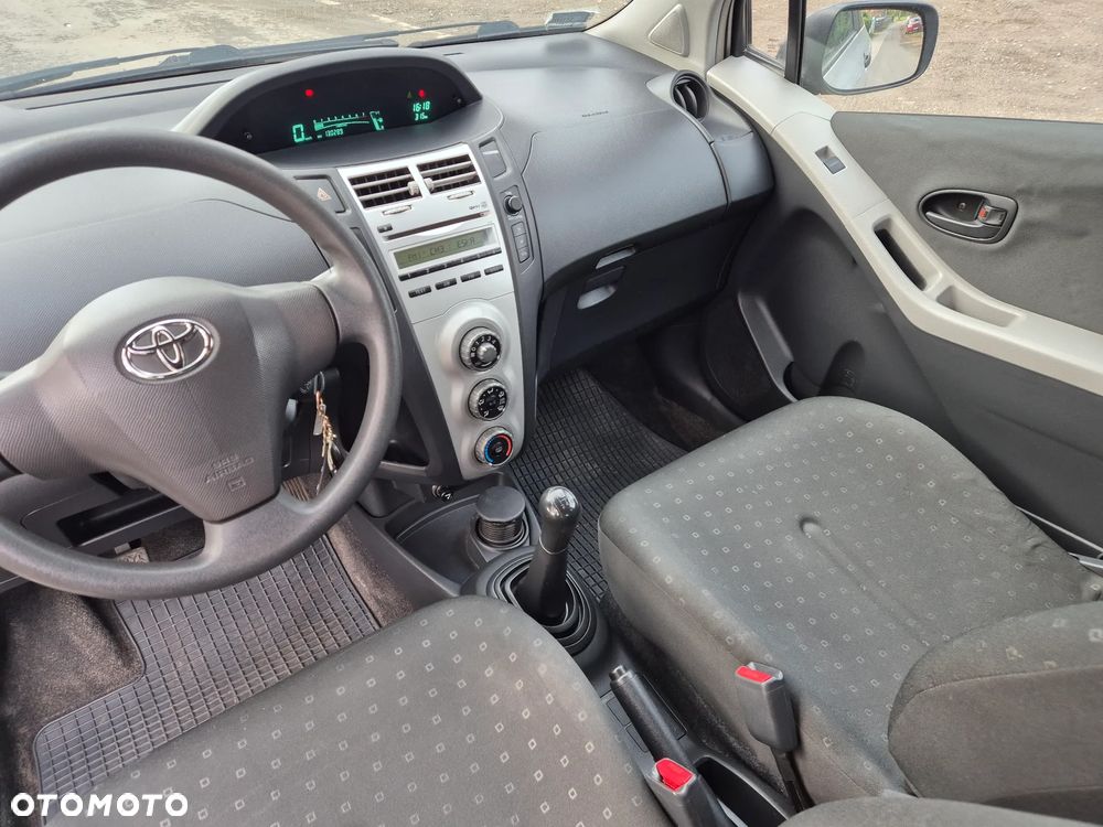 Toyota Yaris 1.0 Luna - 10