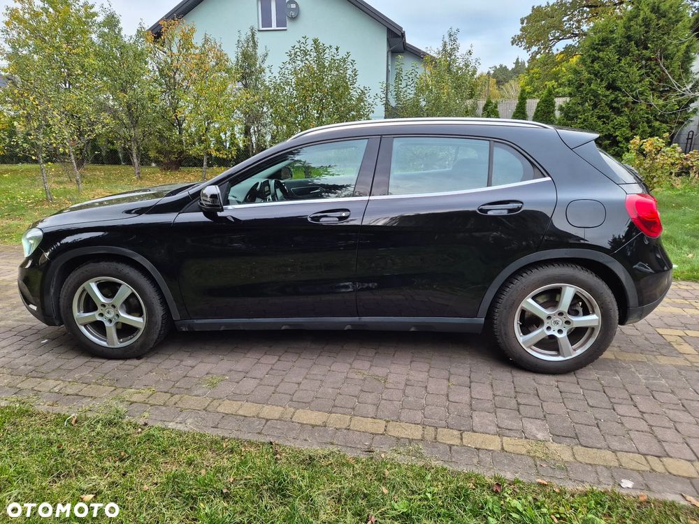 Mercedes-Benz GLA - 6