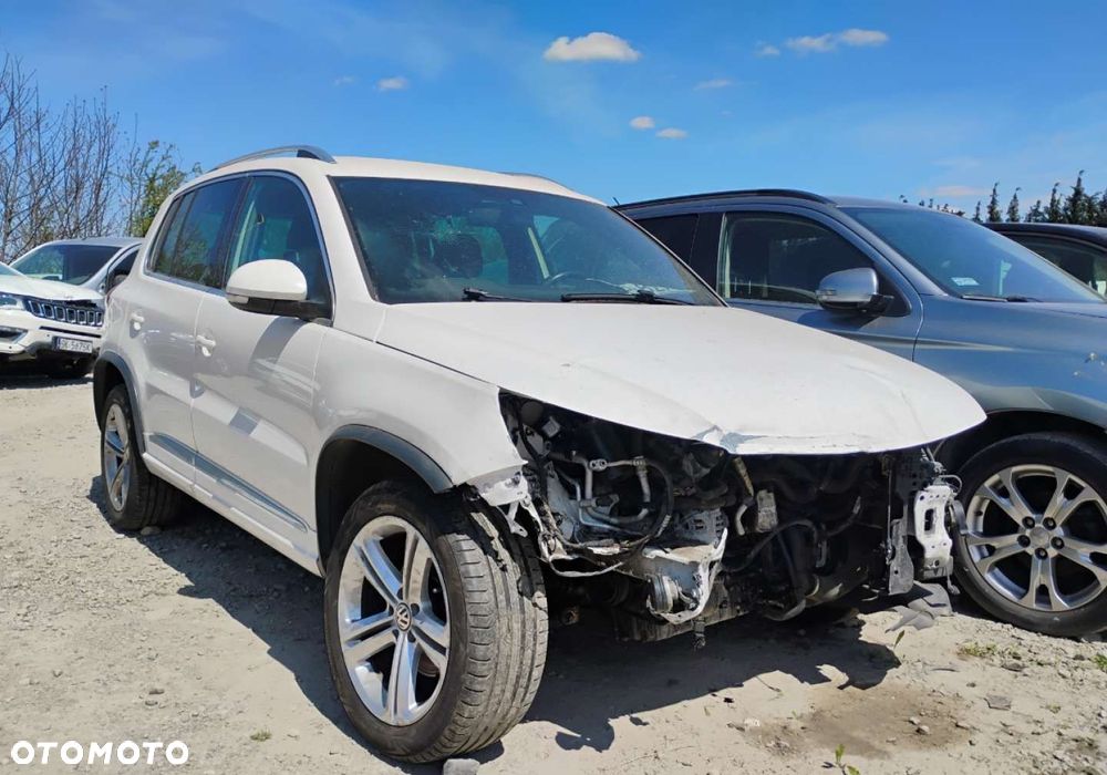 Volkswagen Tiguan - 1