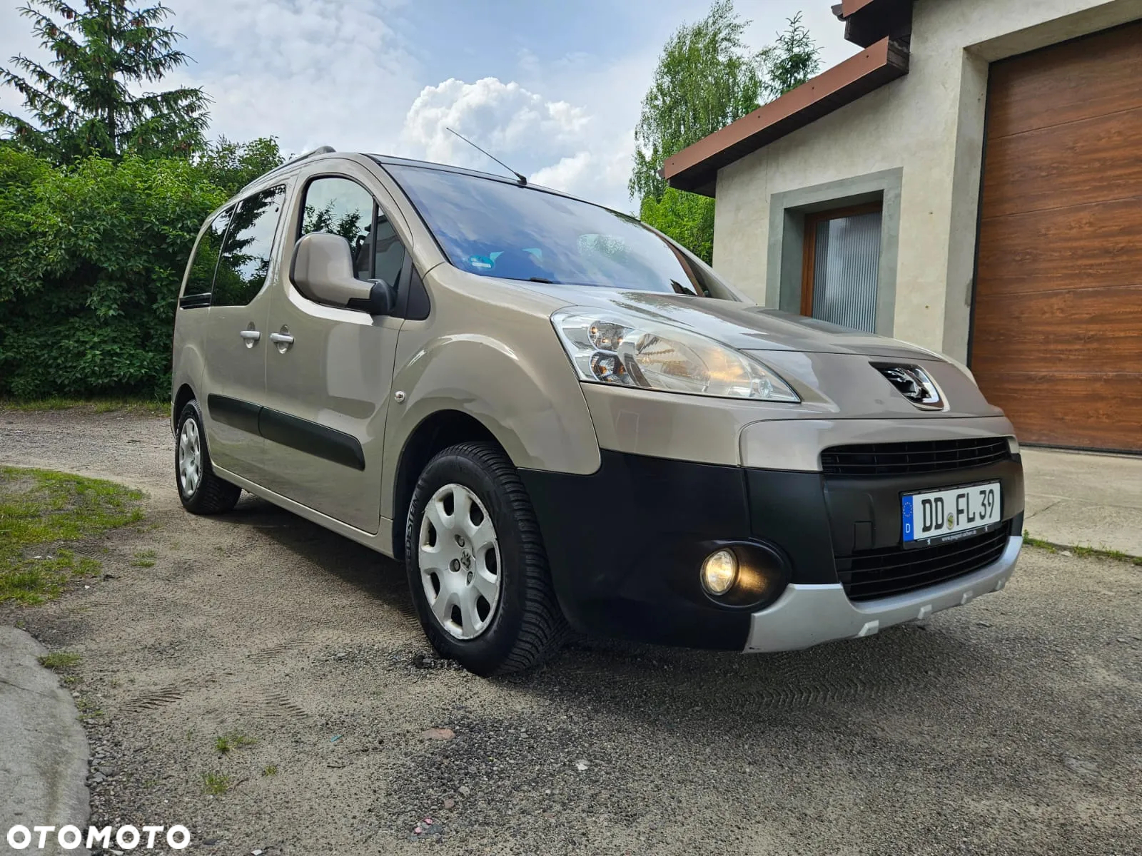 Peugeot Partner Tepee 90 Family - 36