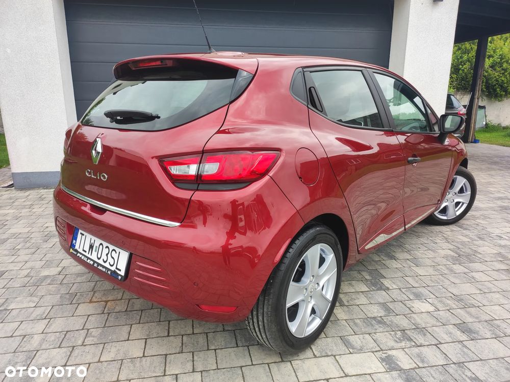 Renault Clio - 1