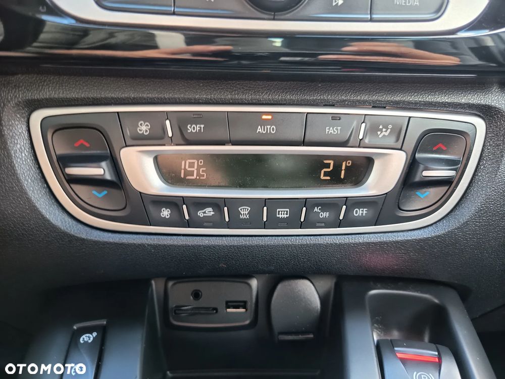 Renault Grand Scenic dCi 150 FAP Bose Edition - 25