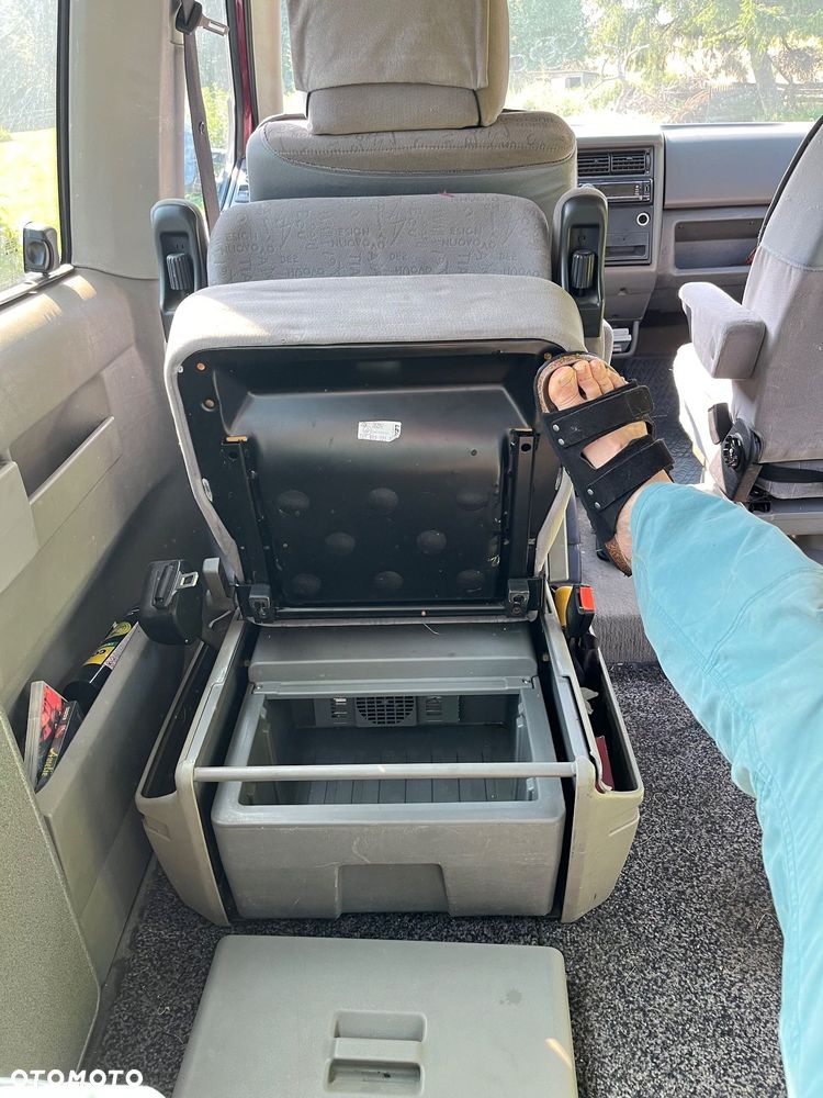Volkswagen Multivan - 8