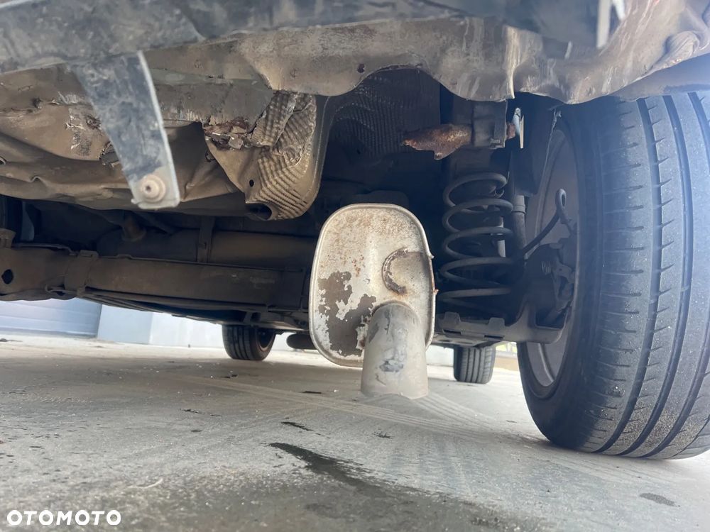 Peugeot 2008 e-HDi FAP 92 EGS6 STOP & START Allure - 12