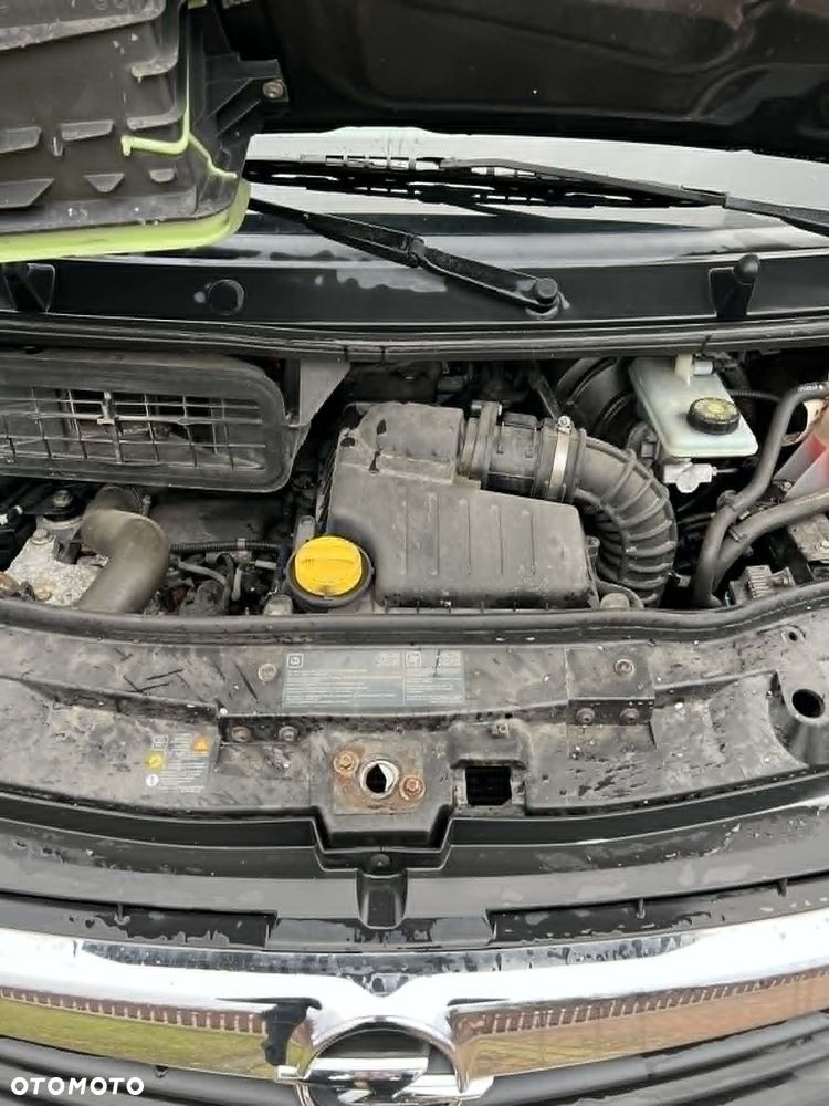 Opel Vivaro - 12