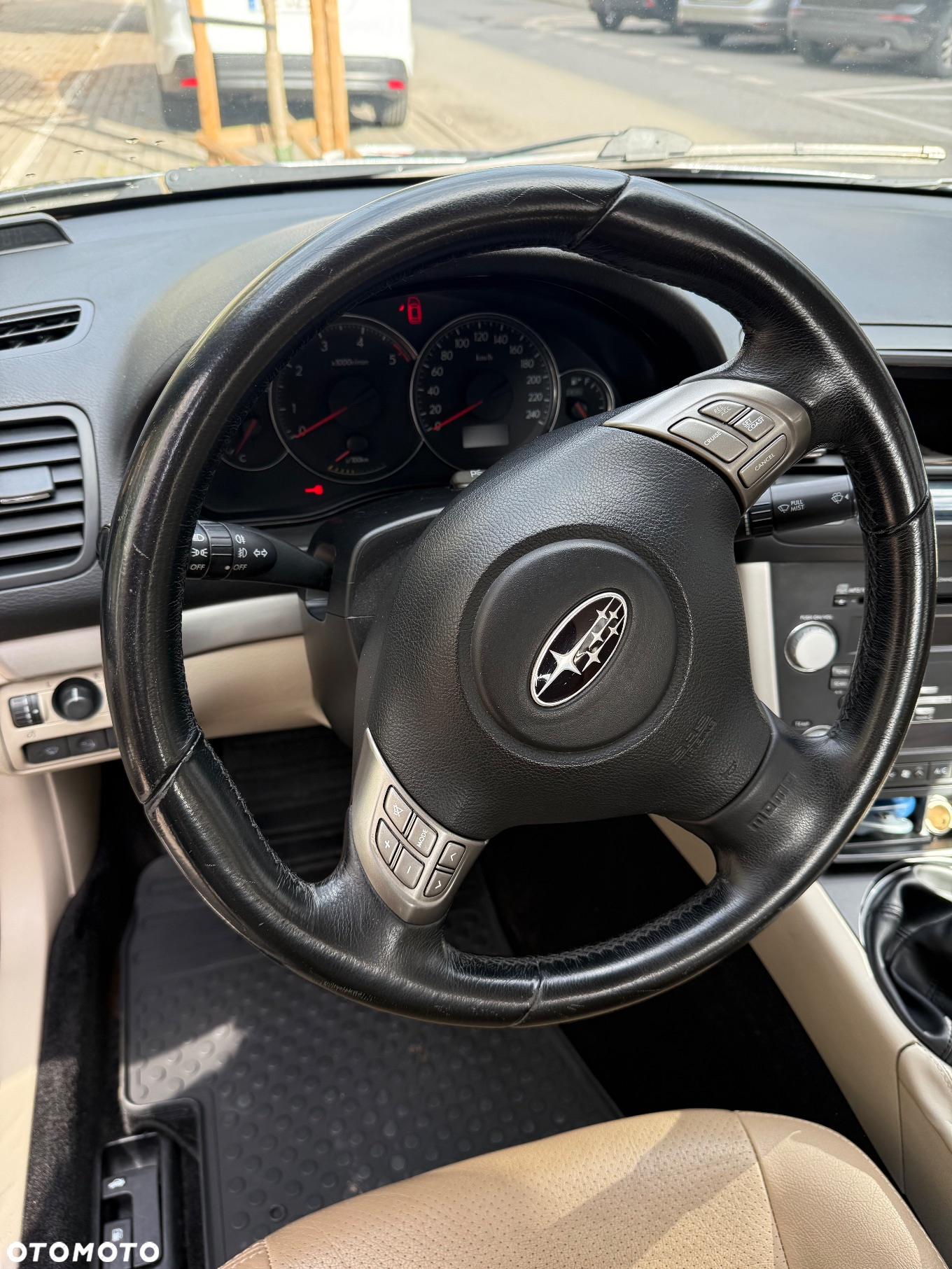 Subaru Legacy - 9