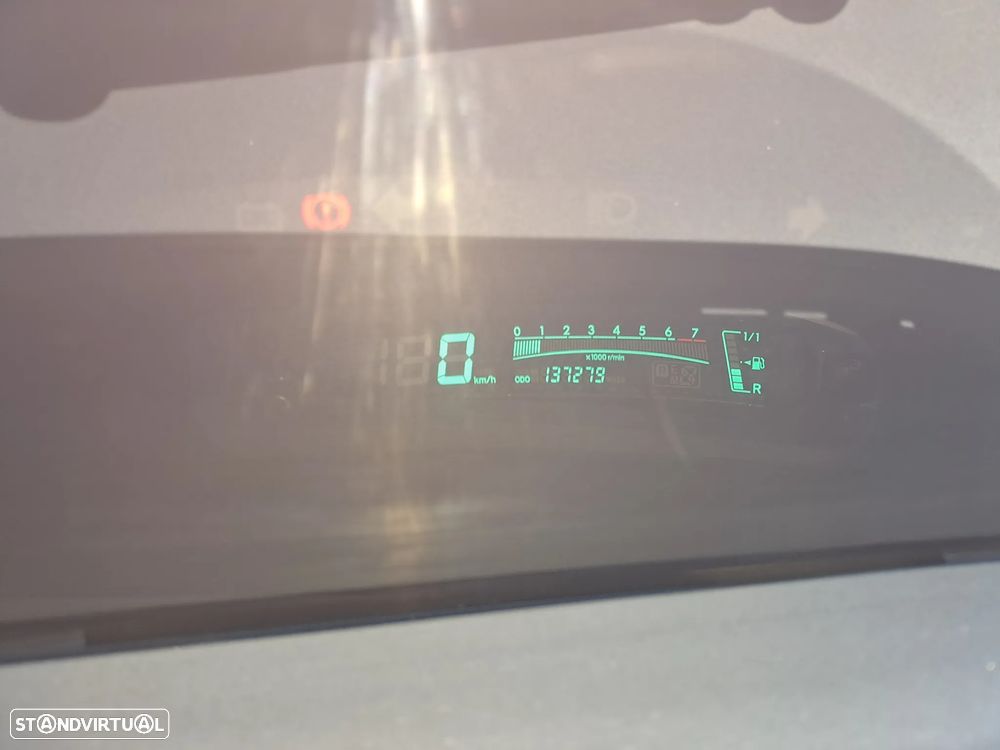 Toyota Yaris 1.0 VVT-i - 11