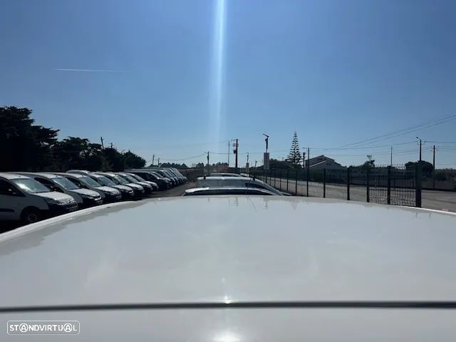 Peugeot PARTNER 3 LUG. - 15