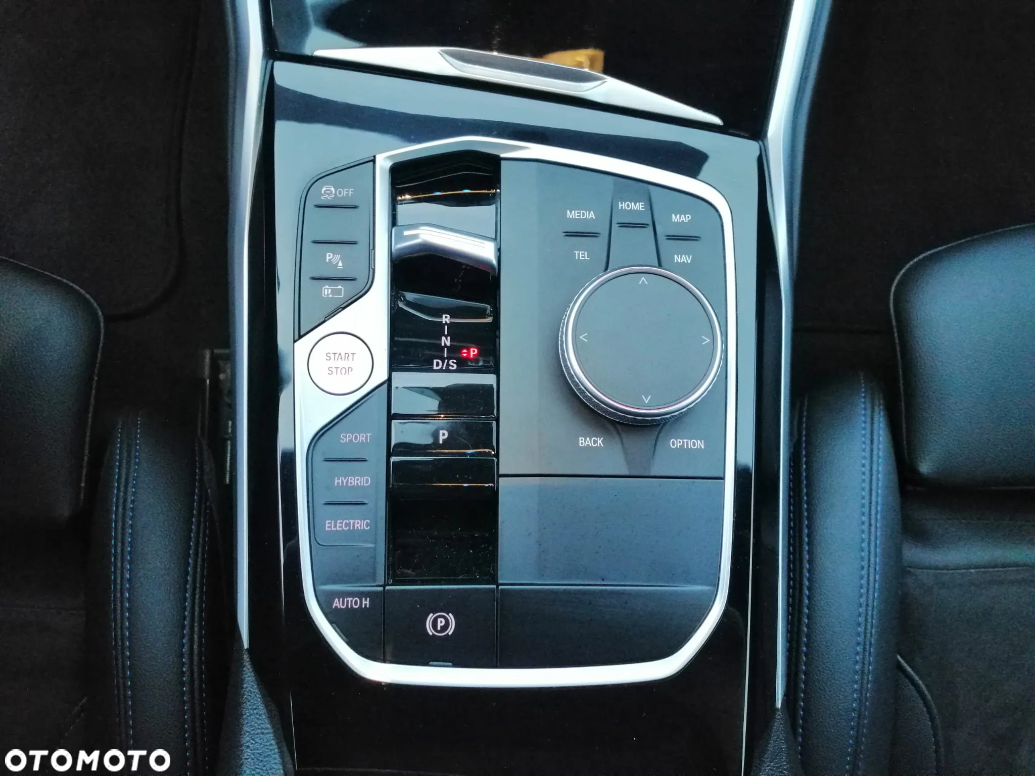 BMW Seria 3 330e M Sport sport - 24