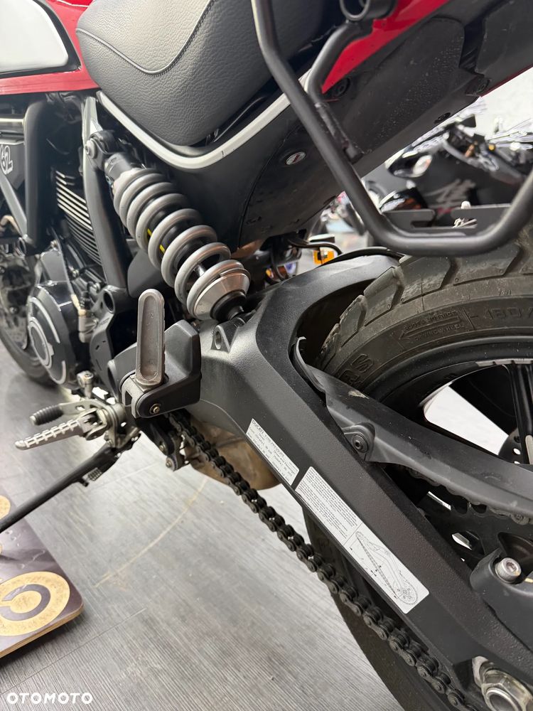 Ducati Scrambler - 12