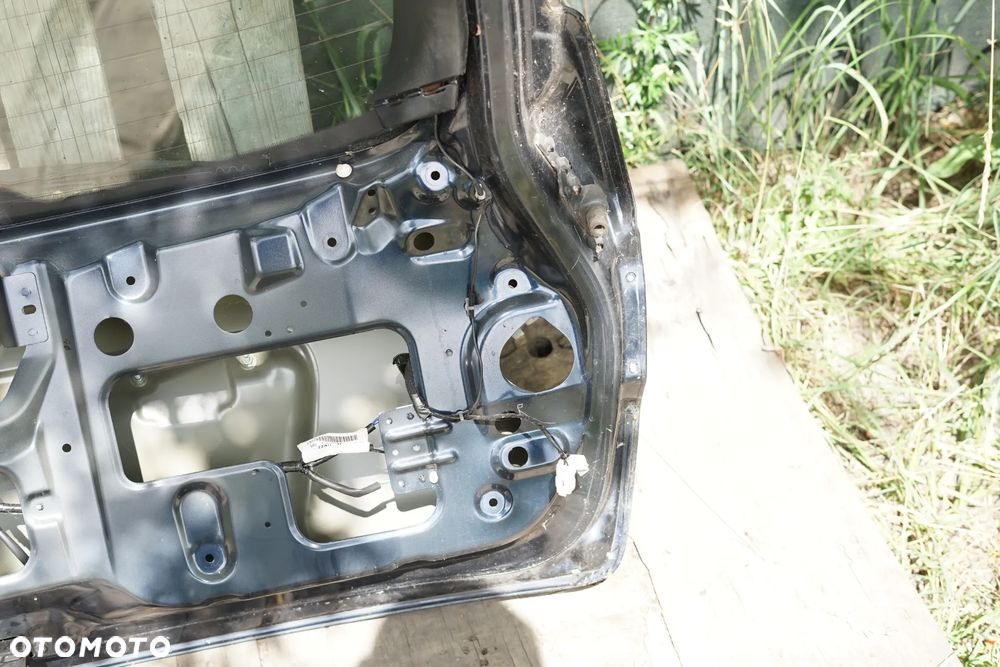 Klapa bagażnika tył Nissan Qashqai I J10 BW9G - 14