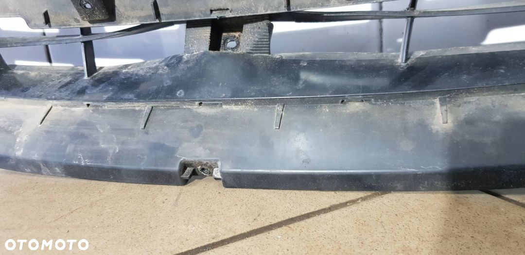 Isuzu D-Max ii Grill Atrapa - 3