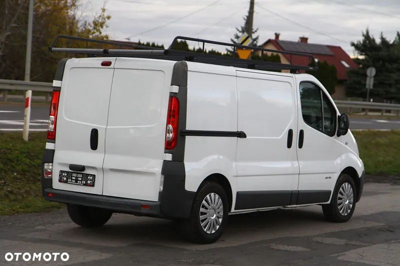 Renault Trafic - 2
