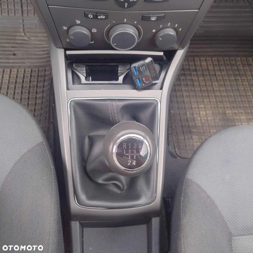 Opel Astra 1.6 Cosmo - 20