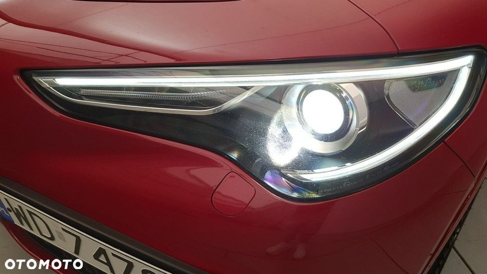 Alfa Romeo Stelvio - 14