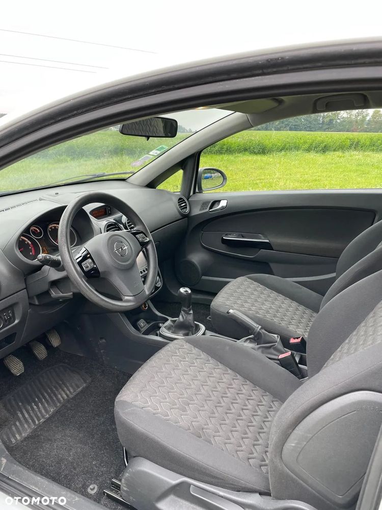 Opel Corsa - 22