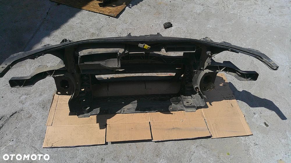 VW PASSAT B6 2.0 TDI PAS PRZEDNI WZMOCNIENIE - 3