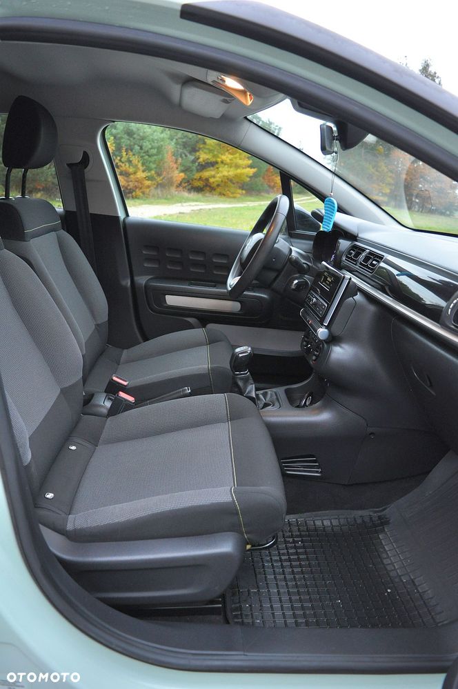 Citroën C3 1.2 PureTech Shine - 17