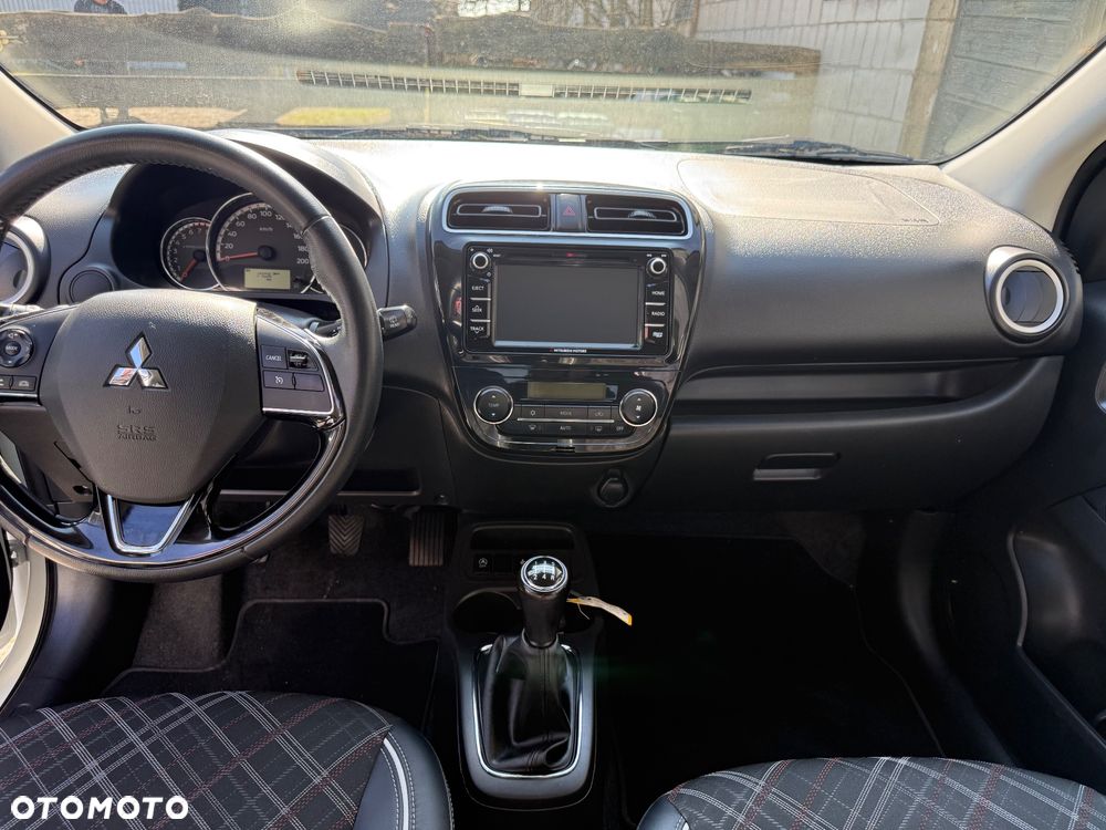 Mitsubishi Space Star 1.2 Intro Edition+ - 27