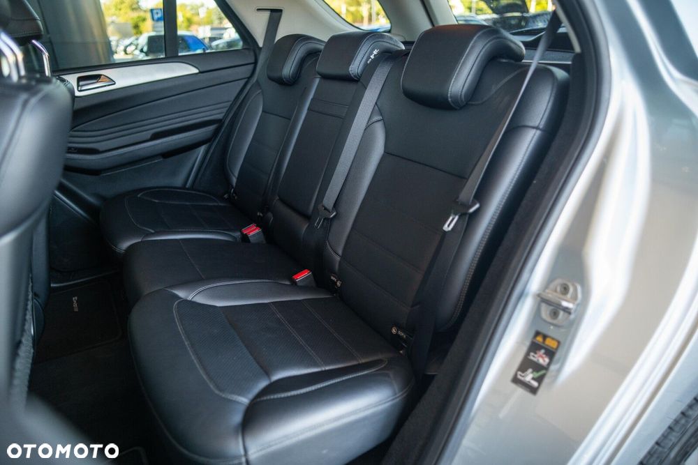 Mercedes-Benz GLE - 29