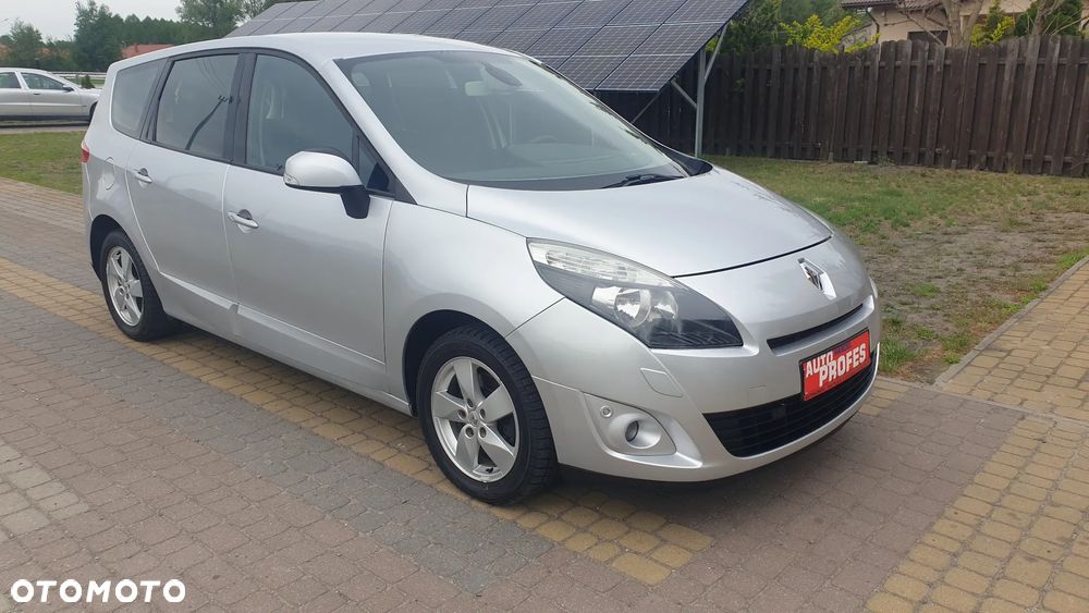Renault Scenic - 8