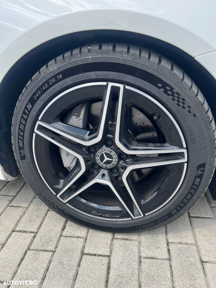 Mercedes-Benz E 220 d 9G-TRONIC AMG Line - 8