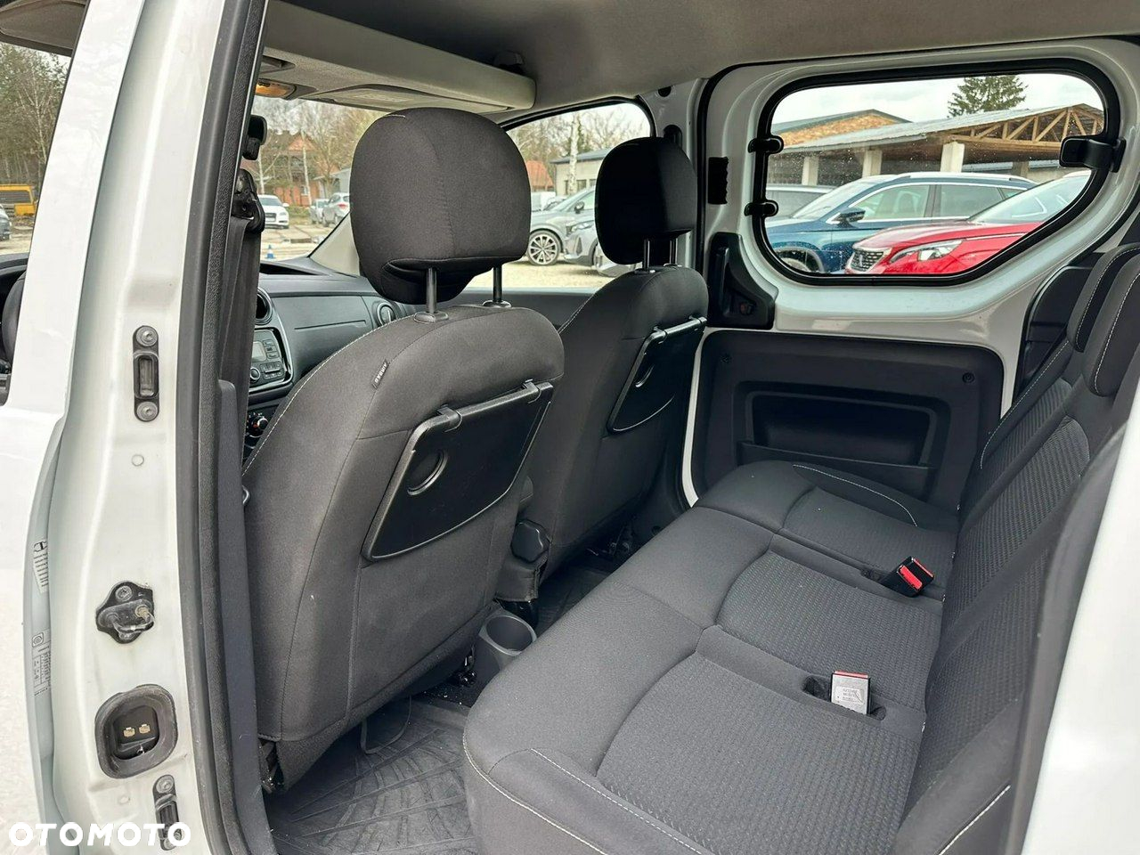 Dacia Dokker 1.5 Blue dCi Laureate - 12
