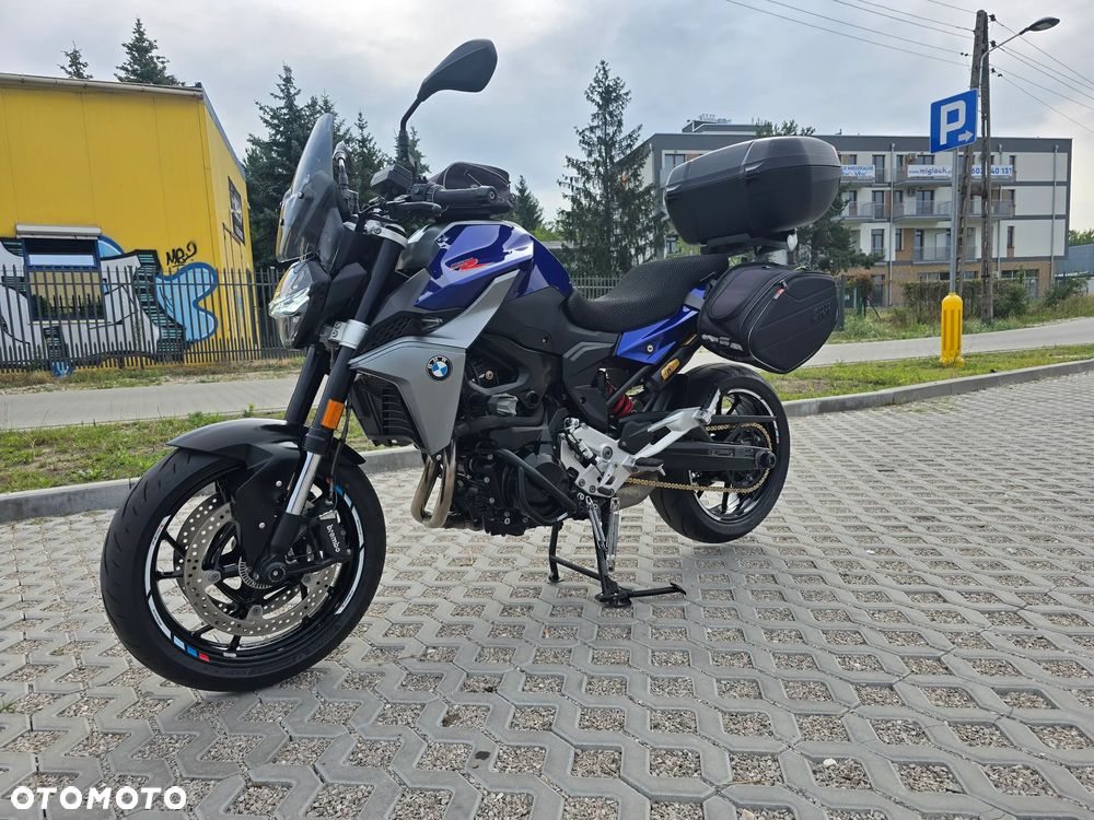 BMW F - 2