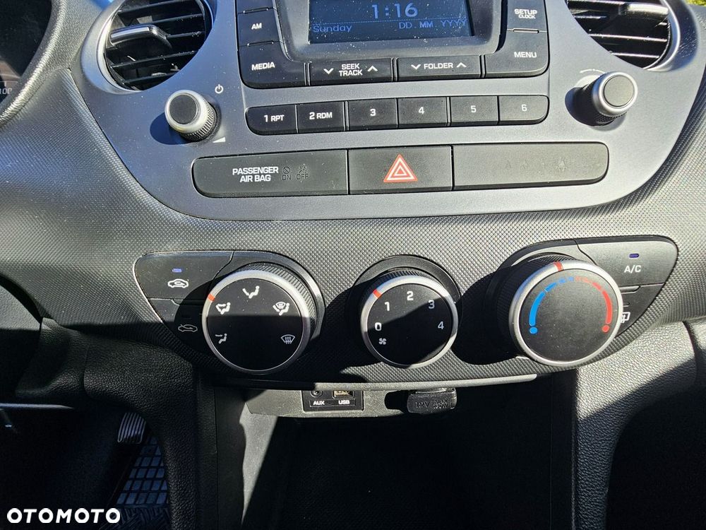 Hyundai i10 1.0 Connect & Go - 29