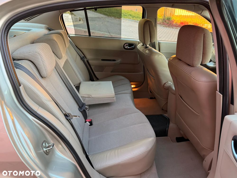 Renault Megane 1.6 16V Privilege - 23