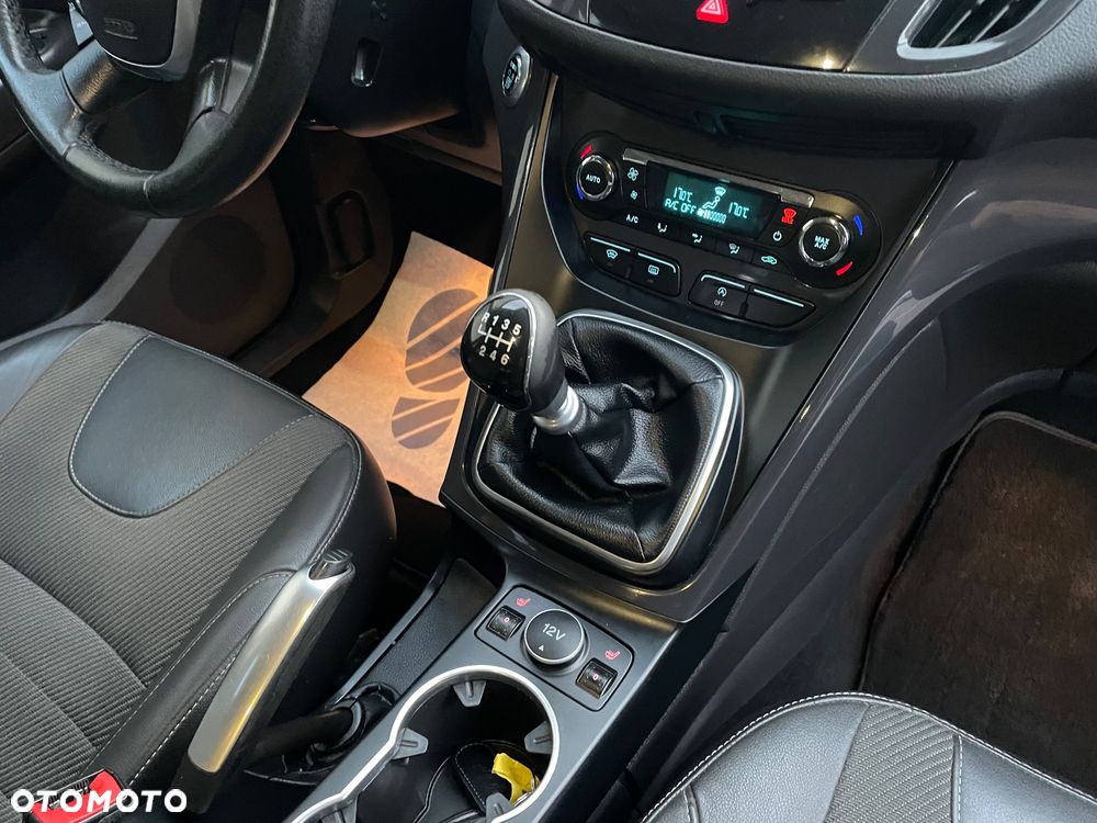 Ford Kuga 1.6 EcoBoost 2x4 Individual - 7
