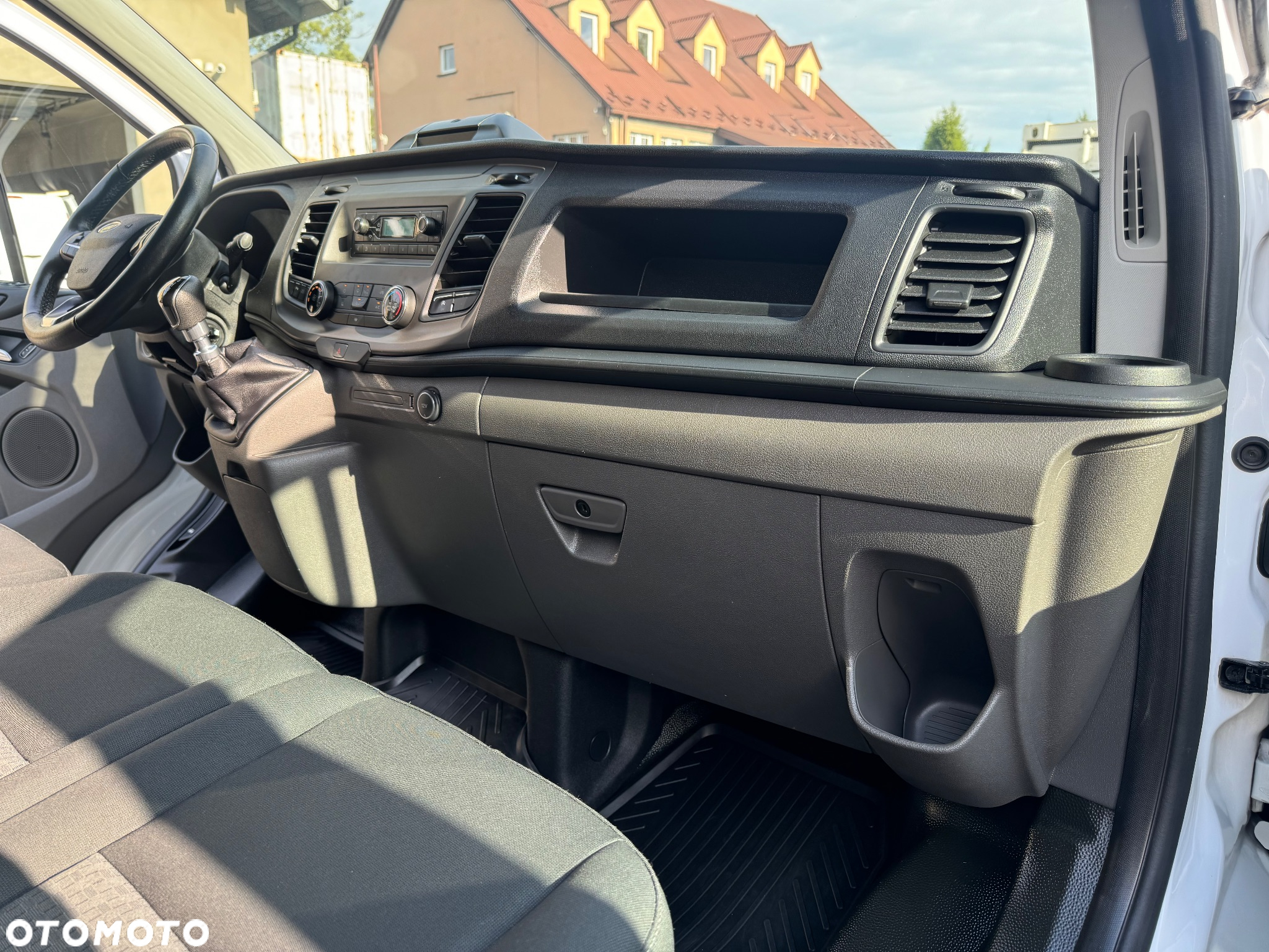 Ford Transit Custom - 28