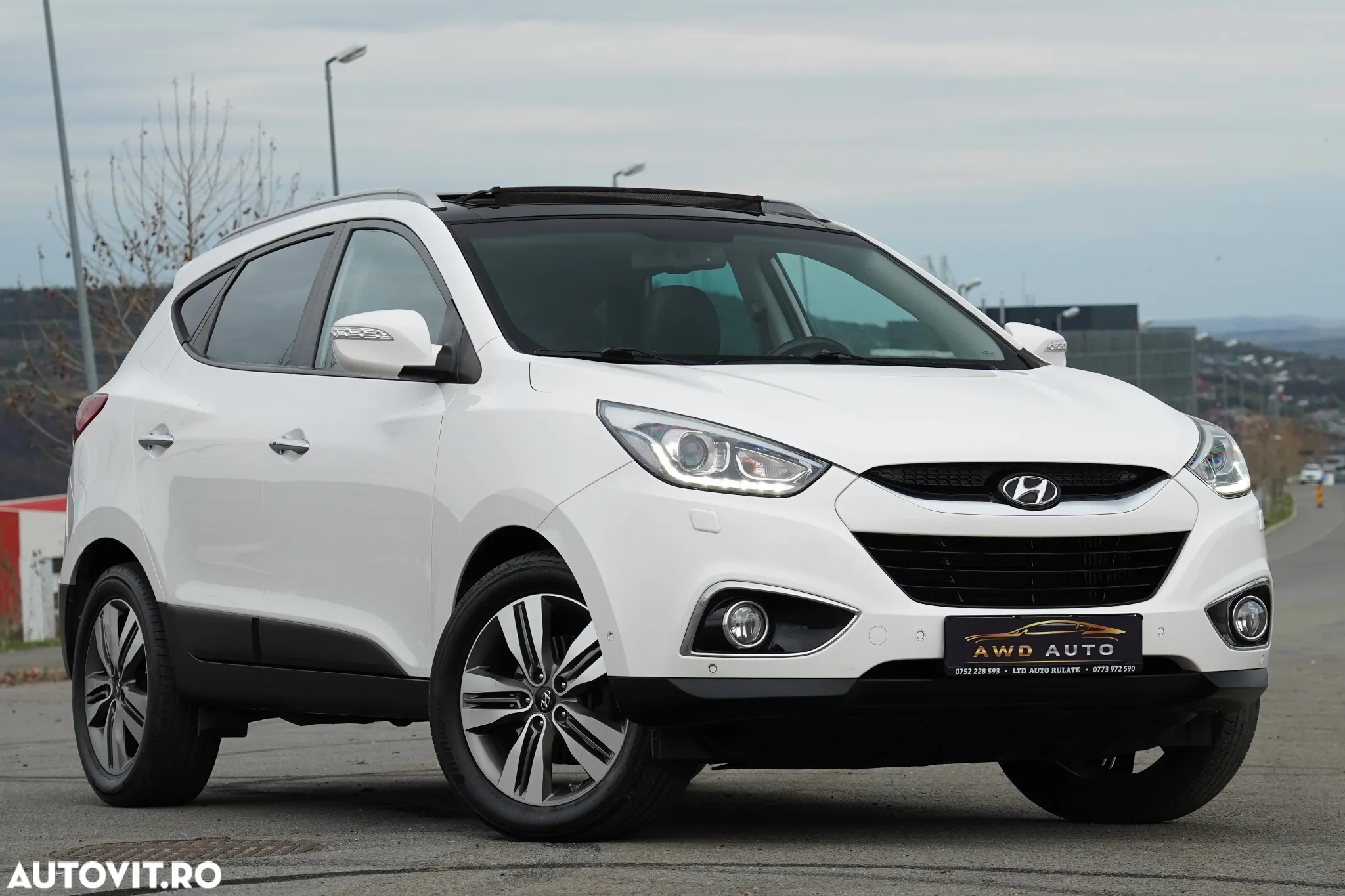 Hyundai ix35 2.0 CRDI 4WD Premium - 2