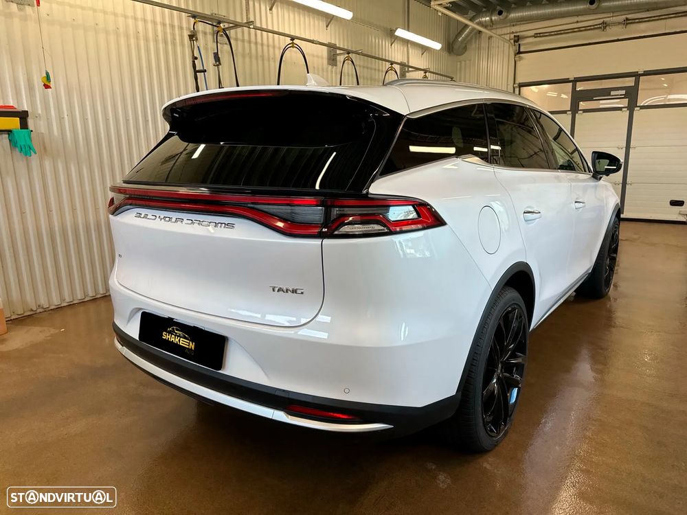 BYD Tang 86.4 kWh AWD Flagship - 4