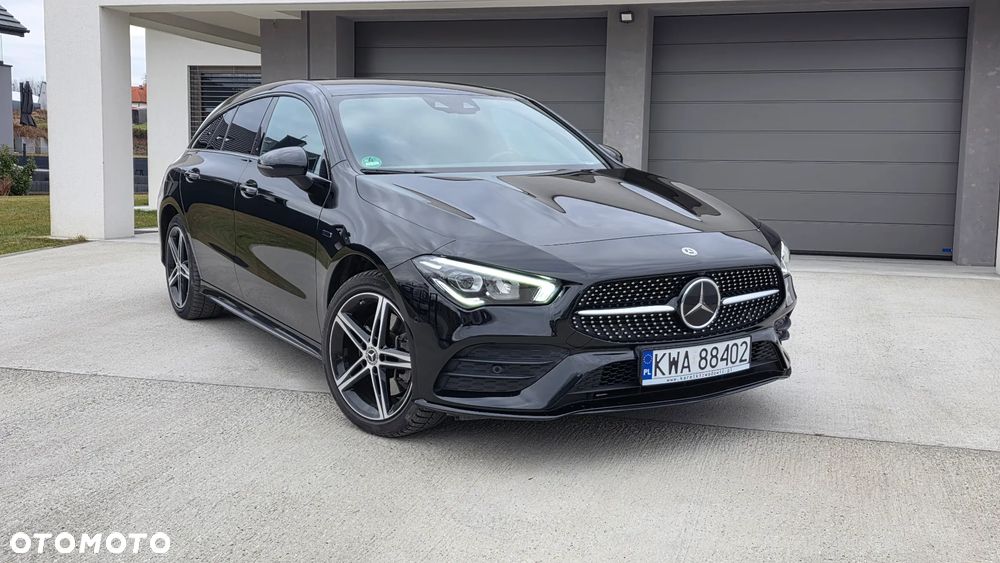 Mercedes-Benz CLA 250 E AMG Line 8G-DCT - 2