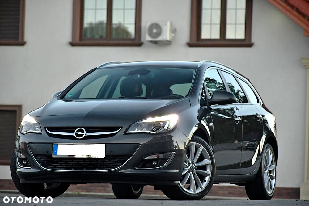 Opel Astra IV 1.4 T Cosmo - 8