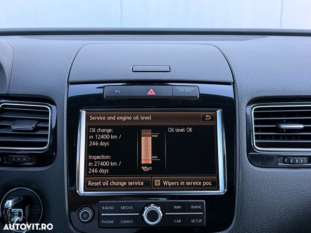 Volkswagen Touareg 3.0 V6 TDI BMT - 32