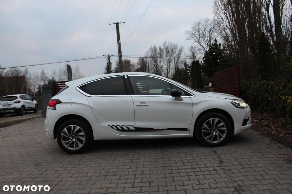 Citroën DS4 VTi 120 Urban Show - 9