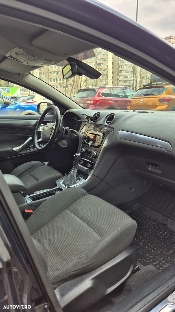 Ford Mondeo - 8