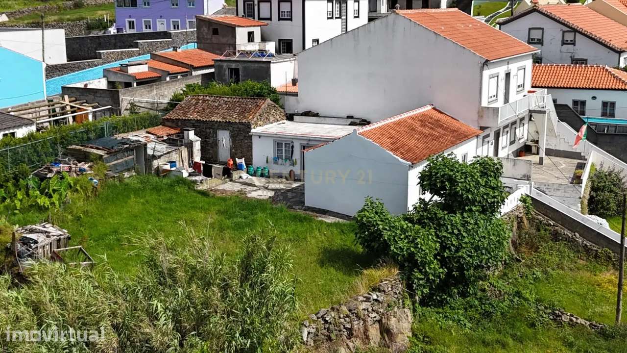 T2 com Terreno para Construção — Ideal para Projeto Futuro - Grande imagem: 2/7