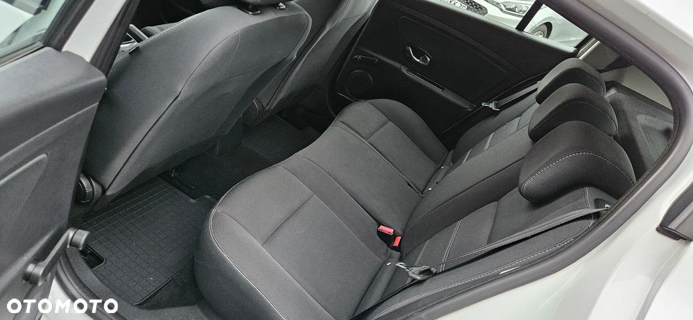 Renault Megane 1.6 16V 110 Night and Day - 16