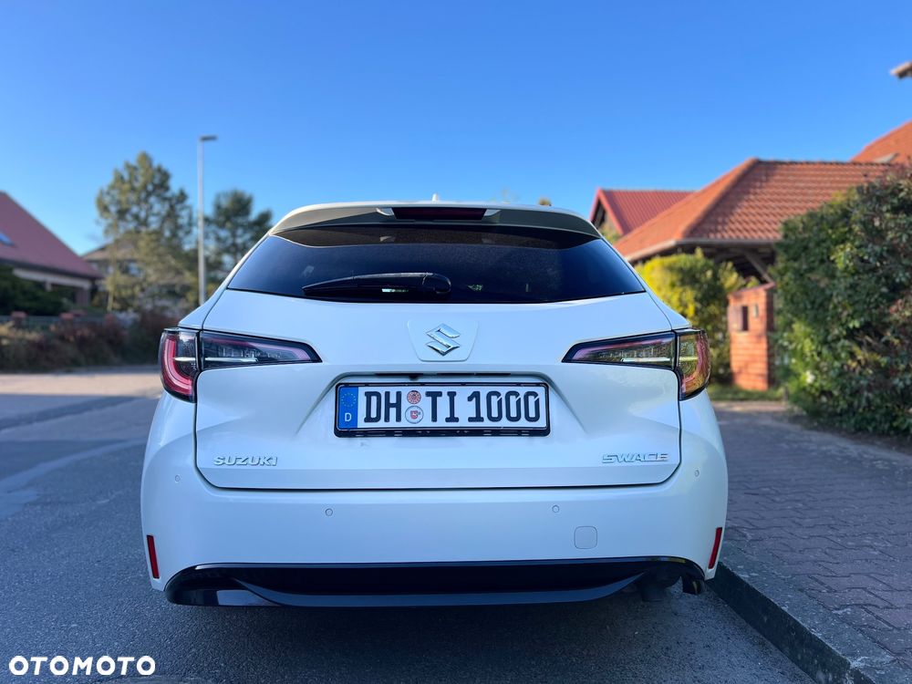 Suzuki Swace 1.8 Hybrid Premium Plus CVT - 13