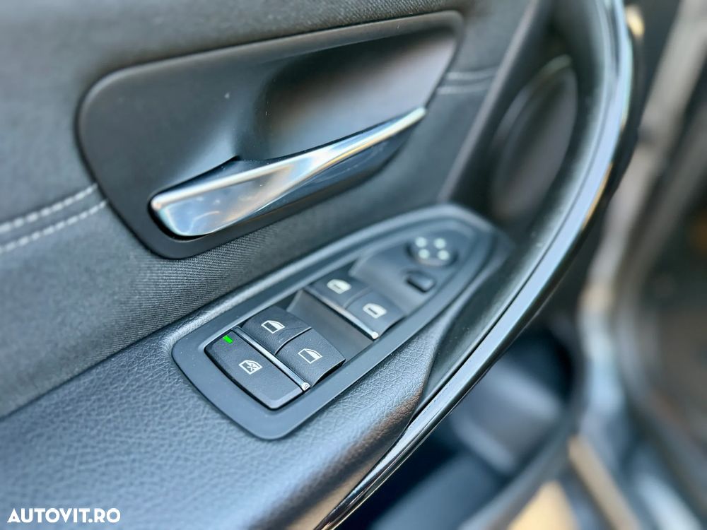 BMW Seria 3 330e iPerformance Sport Line - 21