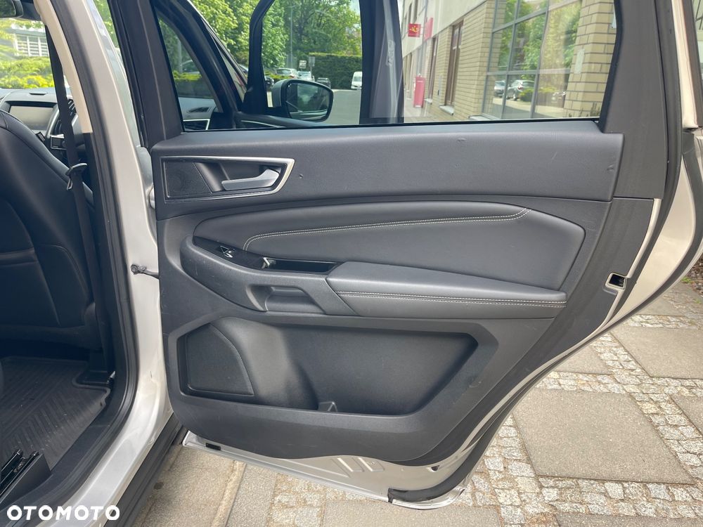 Ford S-Max - 26