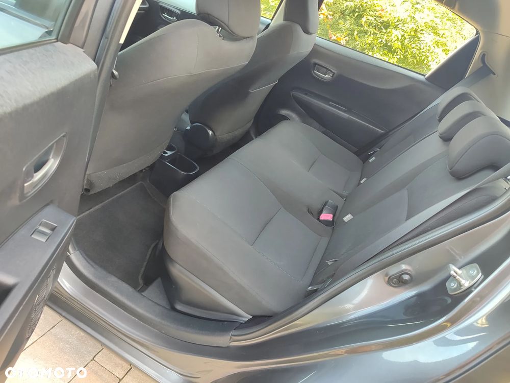 Toyota Yaris Hybrid 100 Life - 22