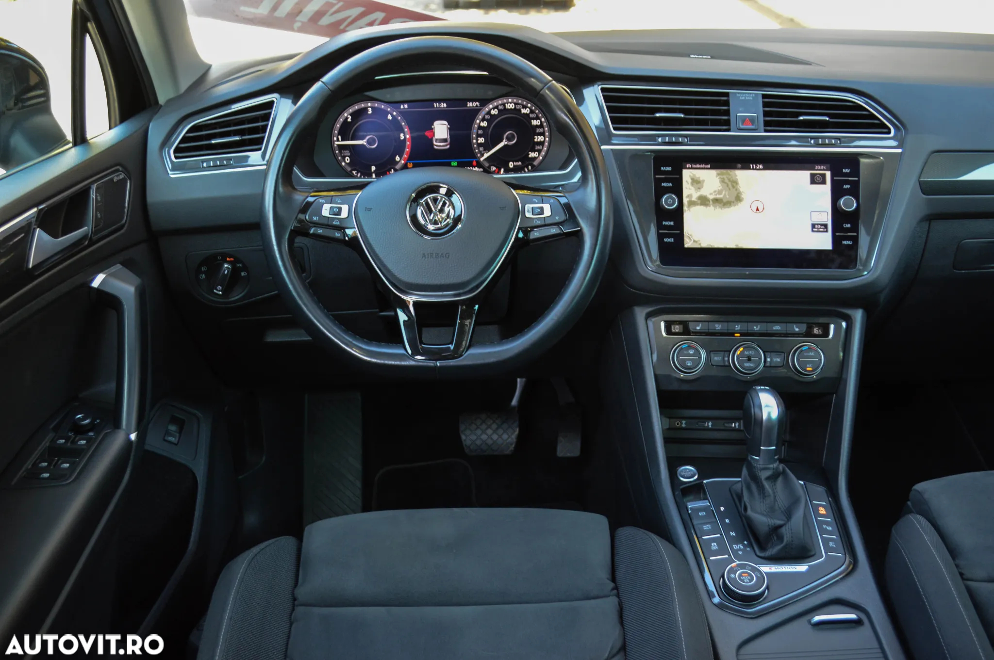 Volkswagen Tiguan 2.0 TDI SCR 4MOTION DSG Highline - 31