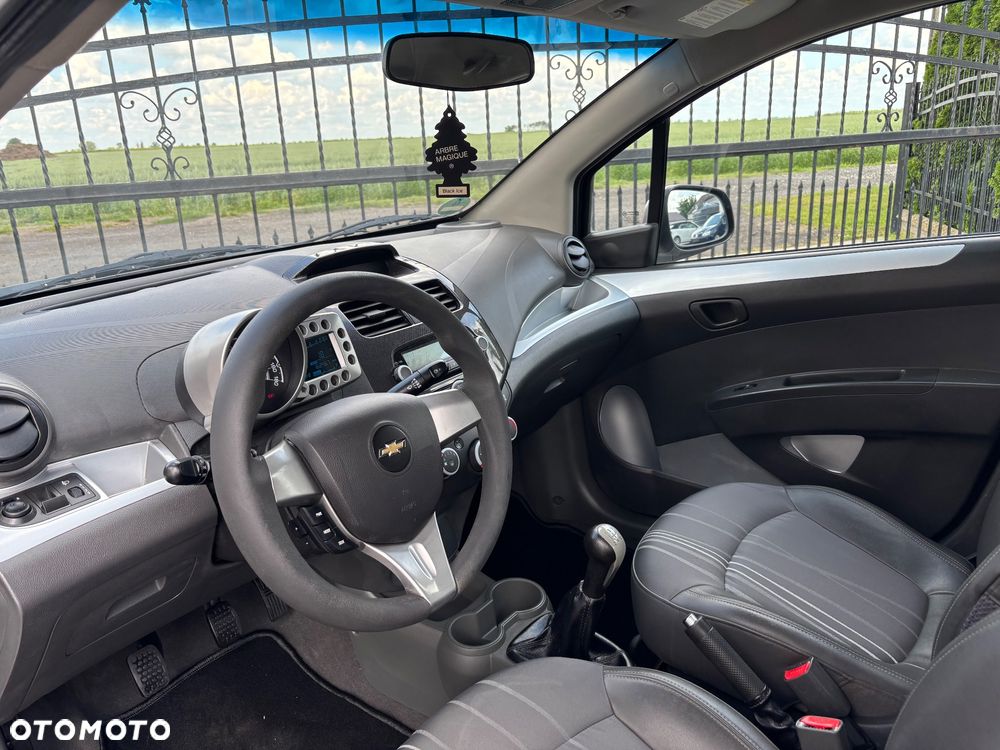 Chevrolet Spark 1.2 LT - 15