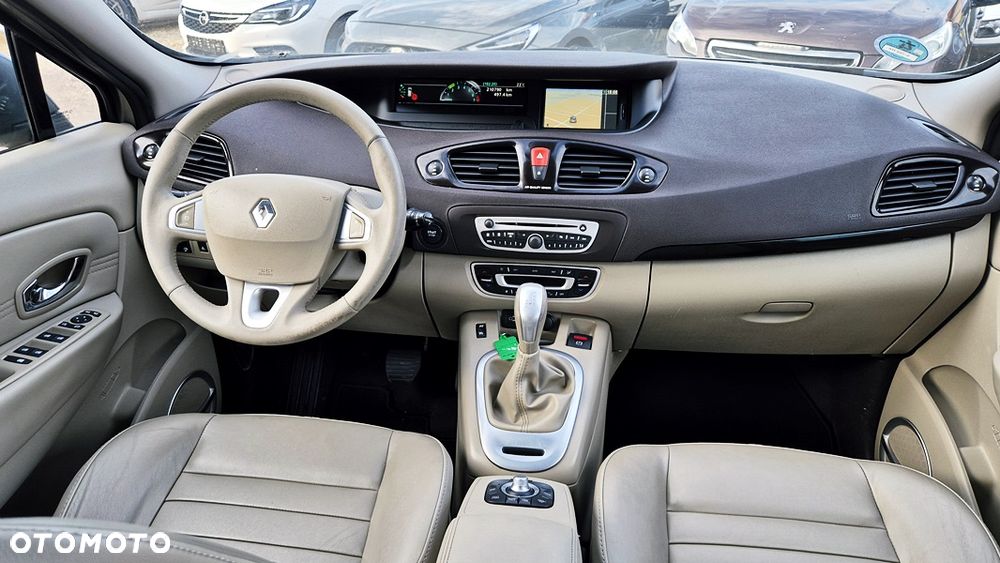 Renault Grand Scenic 2.0 16V 140 CVT Bose Edition - 34